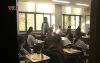 Hàn Quốc tổ chức kỳ thi đại học giữa bê bối lạm quyền