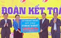 Phó Thủ tướng Vương Đình Huệ dự Ngày hội Đại đoàn kết tại Nghệ An