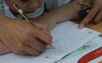 Ai có quyền chọn lựa sách giáo khoa mới?