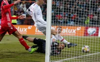 Ronaldo bị tố "ăn cắp" bàn thắng của đồng đội