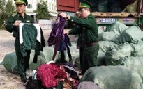 Bắt vụ vận chuyển hơn 6 tấn quần áo cũ về Hải Phòng bán kiếm lời