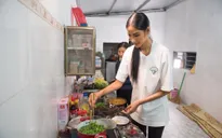Ghé thăm nhà Hoàng Thùy ở Thanh Hóa trước khi cô lên đường thi Hoa hậu Hoàn vũ 2019