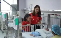 Diễn viên Hồng Diễm của "Hoa hồng trên ngực trái" kêu gọi nhắn tin ủng hộ bệnh nhi tim bẩm sinh
