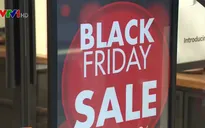 Nhiều cửa hàng, trung tâm thương mại “chạy đua” khuyến mãi dịp Black Friday