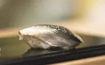 Nhà hàng sushi nổi tiếng nhất thế giới bị tước hết sao Michelin