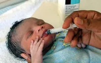 Tăng cơ hội sống sót cho trẻ sơ sinh mắc HIV/AIDS nếu điều trị sớm