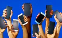 Gartner: Smartphone cao cấp hết thời, người dùng muốn một thiết bị đủ dùng