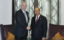 Thủ tướng Nguyễn Xuân Phúc tiếp Hoàng tử Anh Andrew