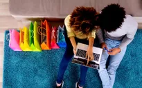 Người tiêu dùng Mỹ ngày càng thích mua sắm trực tuyến