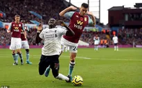 HLV Pep Guardiola chỉ trích hành vi ăn vạ của Sadio Mane
