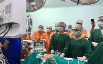 Mổ trình diễn kỹ thuật nội soi tuyến giáp "Dr Luong" cho hơn 40 bác sĩ nước ngoài