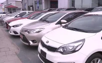 Ô tô giảm giá sâu kích cầu dịp cuối năm