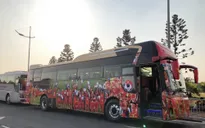 Cận cảnh chiếc xe đón ĐT bóng đá nữ và ĐT U22 Việt Nam