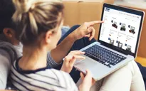 Người dùng Việt xem trung bình 4 trang web trước khi mua hàng online
