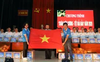 Vận chuyển quà Tết ra Trường Sa