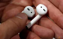 Bán AirPods nhái, hai người bị bắt