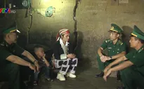 Những bố nuôi mang quân hàm xanh