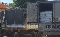Khởi tố 4 bị can buôn lậu hàng hóa quá cảnh từ sân bay Tân Sơn Nhất