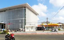 Cà Mau buộc di dời cửa hàng xăng dầu gần trụ sở trăm tỷ