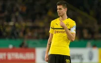 Chiêu mộ Erling Haaland, Dortmund bắt đầu "xả kho"