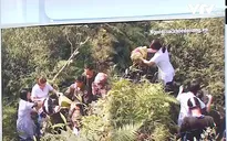 Đỡ đẻ cho thai phụ bị tai nạn ngay tại khe núi sâu khoảng 10m