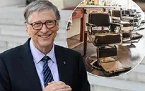 Giàu thứ 2 thế giới, Bill Gates vẫn xếp hàng chờ cắt tóc