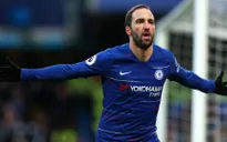 Higuain bất ngờ "sụt xịt", Chelsea lo sốt vó