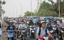 Giao thông ùn tắc cục bộ tại cửa ngõ các thành phố lớn