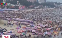 Bãi biển Vũng Tàu đông nghẹt du khách trong dịp Tết Nguyên đán