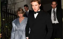 Taylor Swift bất ngờ xuất hiện cùng bạn trai tại lễ trao giải BAFTA 2019