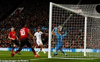 Kết quả Champions League 13/2: Solskjaer "hết phép" trước PSG, Roma hạ Porto nhờ cú đúp của Nicolo Zaniolo