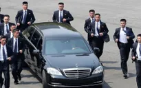 Cận vệ của ông Kim Jong-un có gì khác so với những cận vệ thông thường?