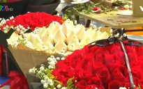 Trung Quốc: Giá hoa dịp Valentine tăng cao