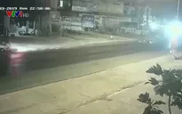 Phóng nhanh vượt ẩu, xe máy gây tai nạn nghiêm trọng