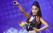 Chiếm 3 ngôi vị đầu bảng xếp hạng, Ariana Grande phá kỉ lục Billboard