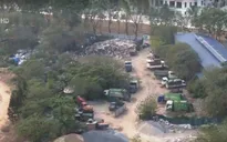 Bãi rác thải trái phép tại dự án thi công hồ Mễ Trì