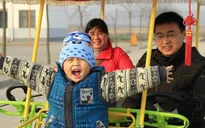 Trung Quốc: Phụ huynh chi bộn tiền xét nghiệm gene cho con