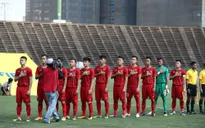 Thủ tướng Nguyễn Xuân Phúc động viên U22 Việt Nam trước trận bán kết với U22 Indonesia
