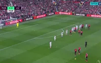 VIDEO Matip giúp Man Utd ghi bàn vào lưới Liverpool và cái kết