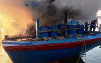 Quảng Ngãi: Cháy tàu cá đang chuẩn bị ra khơi