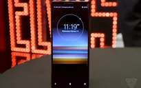Sony ra mắt Xperia 1: Màn hình 4K, 3 camera sau, chip Snapdragon 855
