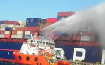 Cần 1 tuần để dập tắt đám cháy tàu chở container trên biển
