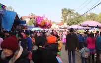 Nhộn nhịp phiên chợ vùng cao ngày cuối năm
