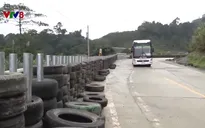 Bức tường "hộ mệnh" giúp hạn chế tai nạn trên đèo Lò Xo