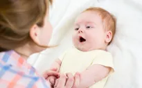 Chứng tự kỷ phát sinh ngay từ khi lọt lòng mẹ