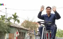 Nông dân học hết lớp 7 sáng chế robot đặt hạt thay 40 người làm việc
