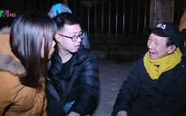 Trắng đêm mang Tết ấm đến người vô gia cư ở Hà Nội
