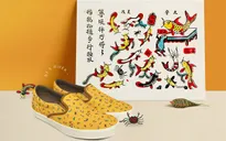 Độc đáo các sản phẩm hàng ngày kết hợp cùng họa tiết tranh Hàng Trống