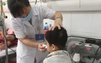 Cha mẹ "tẩy chay" vaccine, con 17 tháng mắc sởi