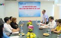Trao sổ tiết kiệm trị giá 2,1 tỷ đồng cho nạn nhân tai nạn giao thông